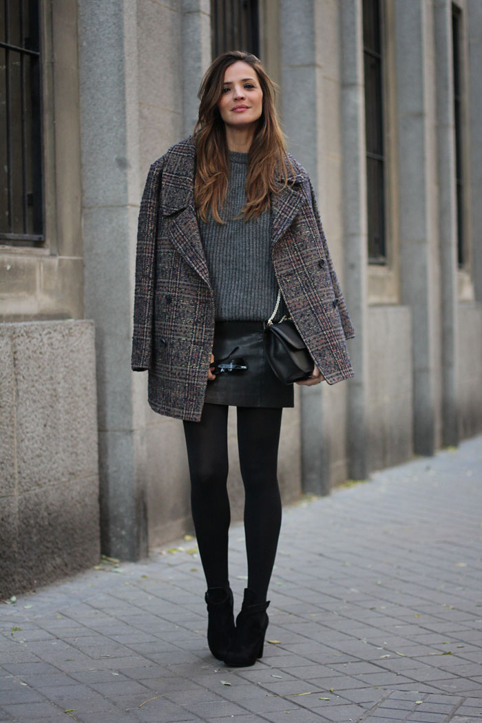 grey knitted jumper